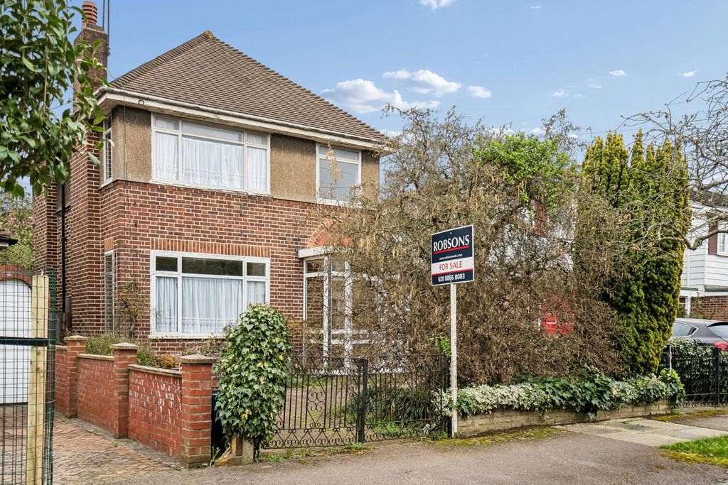 Property photo 1 of 17