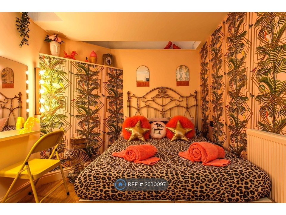 Property photo 3 of 9 Bed 2