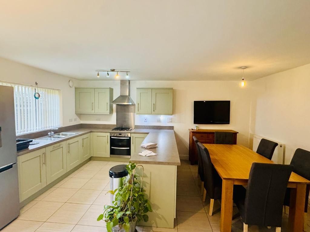 Property photo 3 of 11 Photo 3