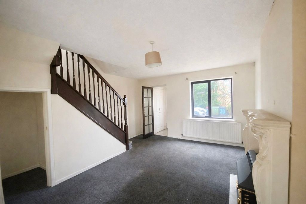 Property photo 3 of 10 Lounge