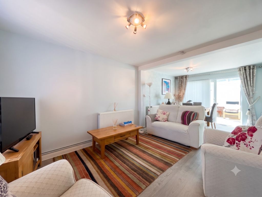 Property photo 2 of 14 5307471
