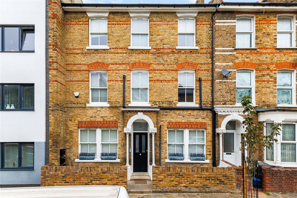 Property photo 3 of 17 Patio