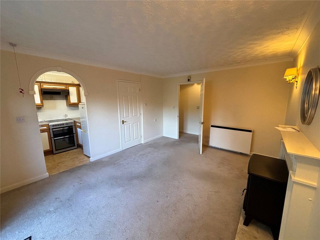 Property photo 2 of 12 Picture No. 18