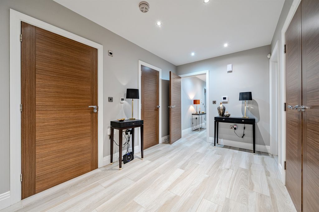 Additional image 11 of 2 bed flat for saleVillage Road, Enfield EN1