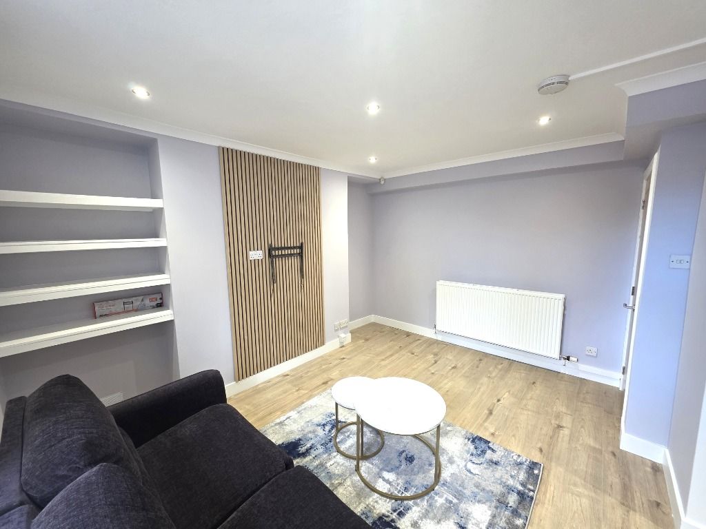 Property photo 3 of 8 Photo 3