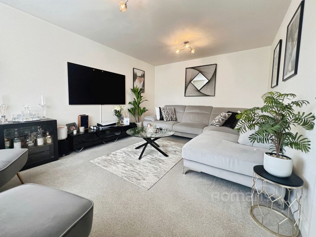 Property photo 3 of 29 Pbox-Img.Jpg