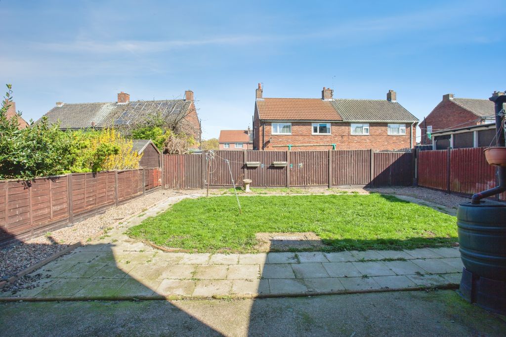 Property photo 2 of 15 Rear Garden