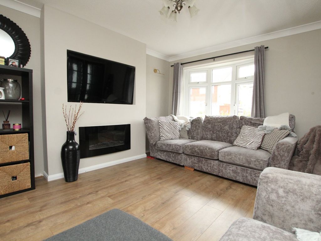 Property photo 2 of 23