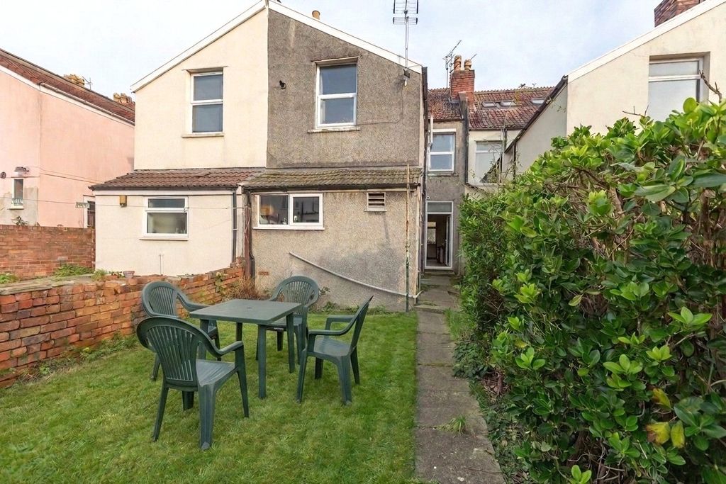 Property photo 2 of 20 Picture No. 48