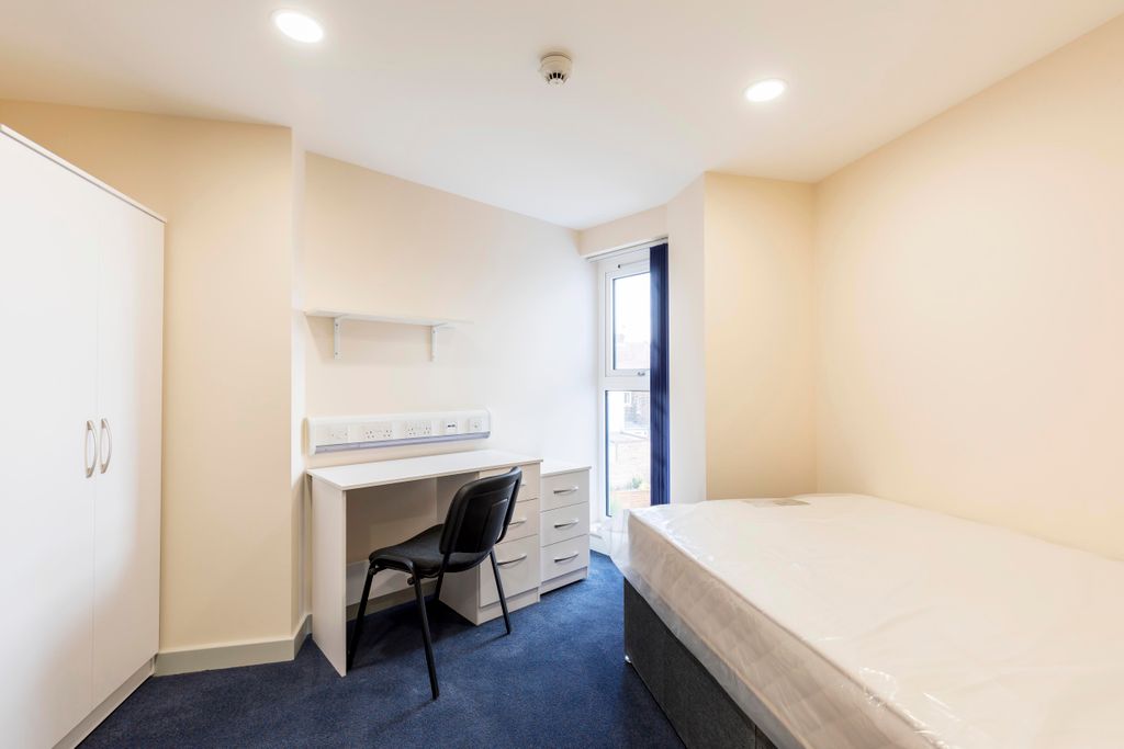 Property photo 2 of 5