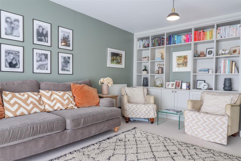 Property photo 3 of 50