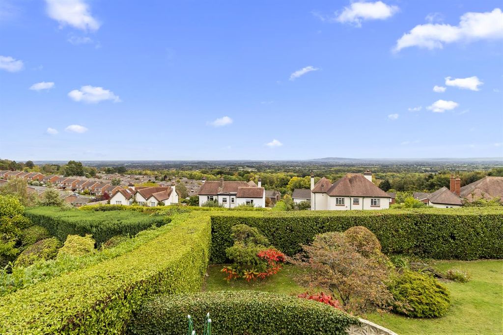 Property photo 3 of 17 Photo 3