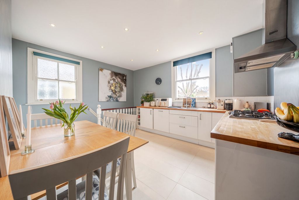 Property photo 2 of 14 1437356-9-69Cbd2d...