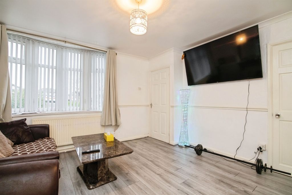 Property photo 3 of 24