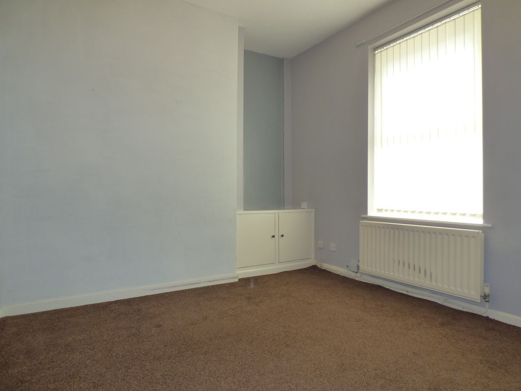 Property photo 2 of 12 Lounge