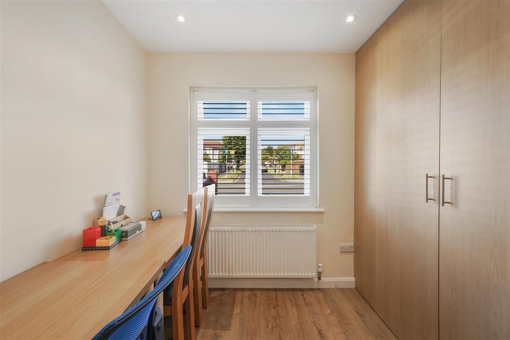 Property photo 1 of 15 59 Sudbury Avenue - 3T8Rt6Imbgq8x0Dtdgbe.Jpg
