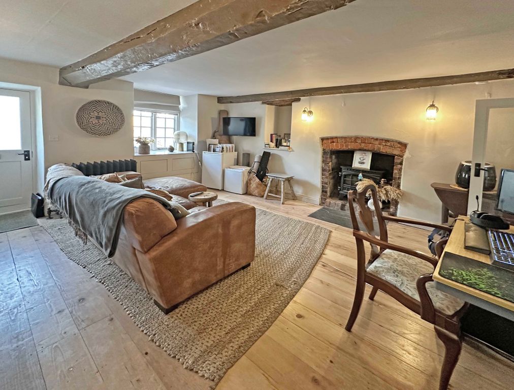 Property photo 3 of 11