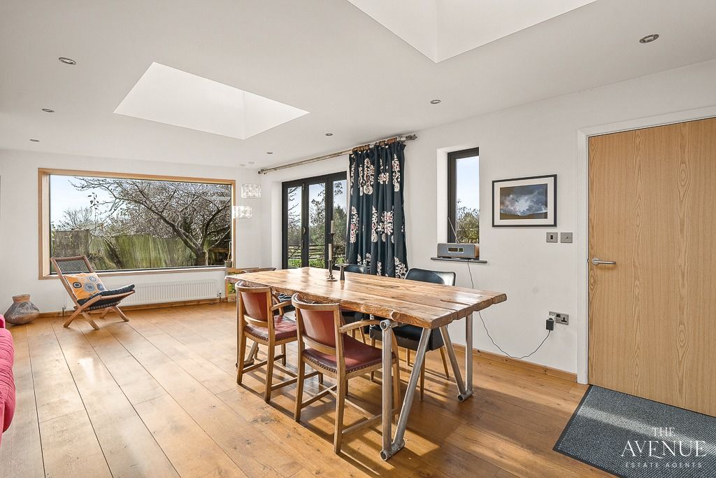 Property photo 3 of 42 4479022