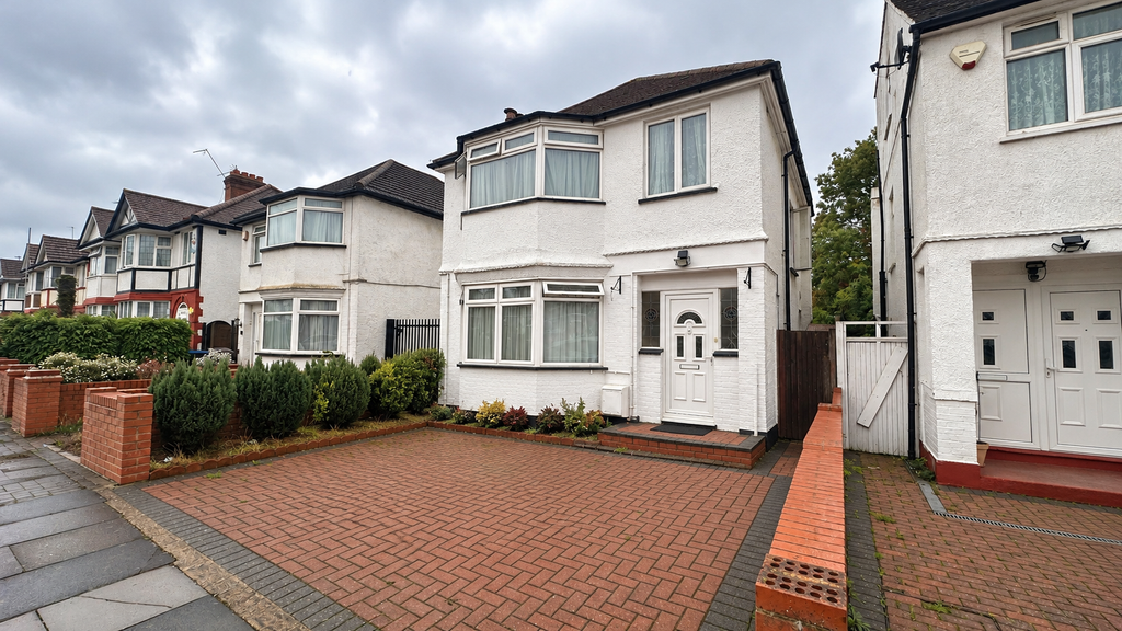 Property photo 1 of 17 Overcast British Suburban Houses
