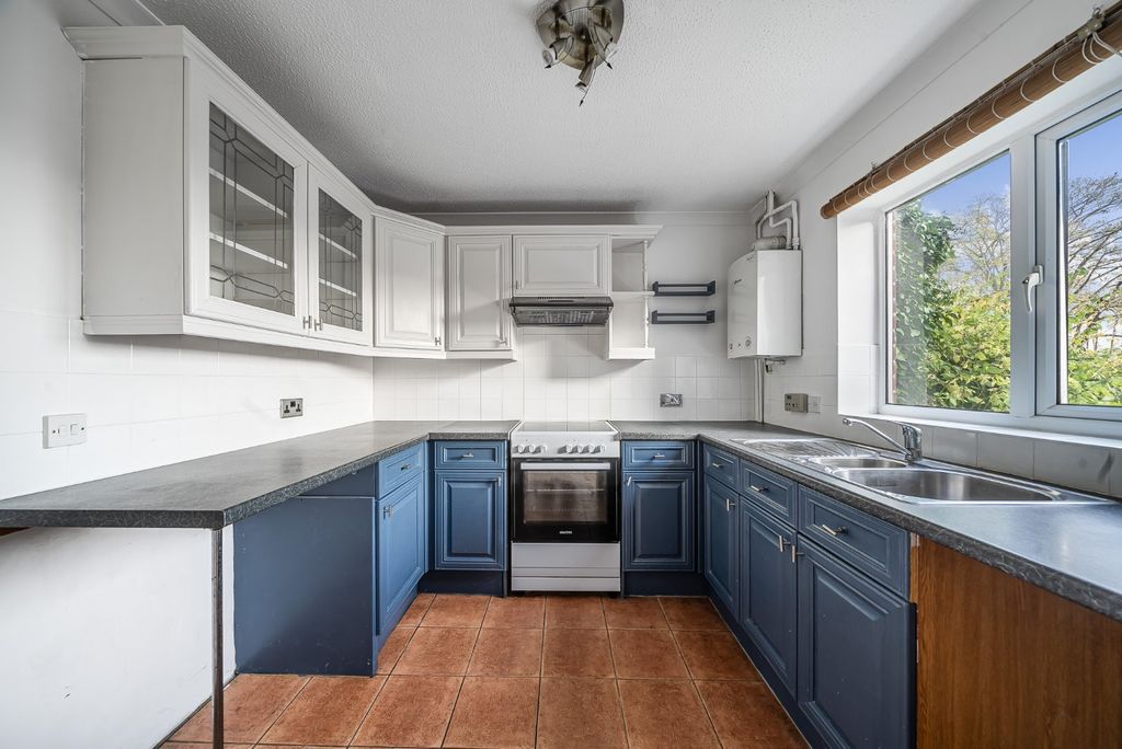 Property photo 2 of 10 Picture No. 12