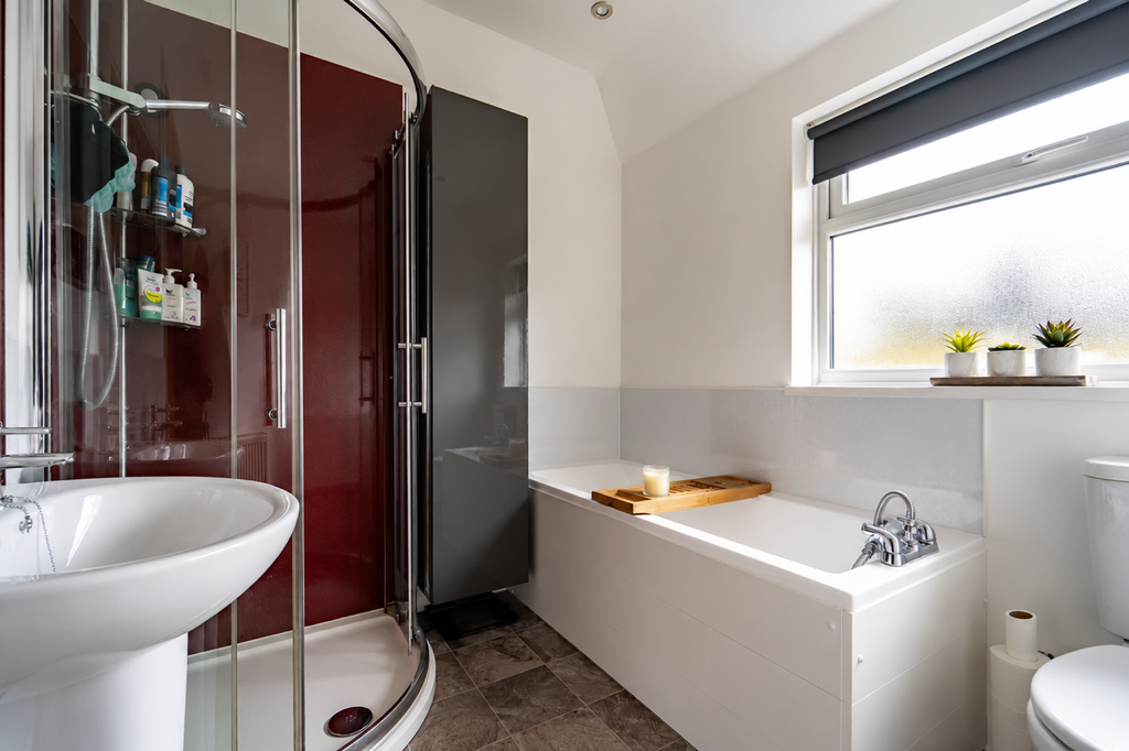 Property photo 2 of 13 27 Cna