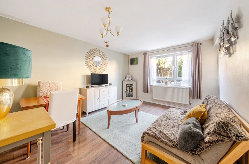 Property photo 3 of 18 1451361-6-69F1Cf6...