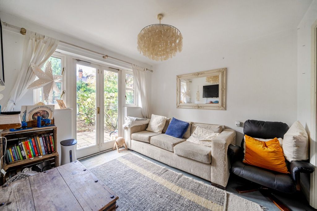 Property photo 2 of 15 Picture No. 20