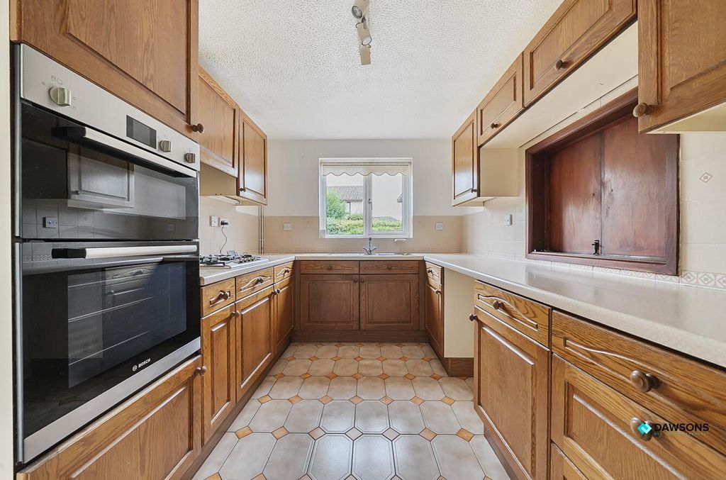 Property photo 2 of 25 7c16E964-B856-4E58-8F3c-Cef3A04Da56B.Jpg