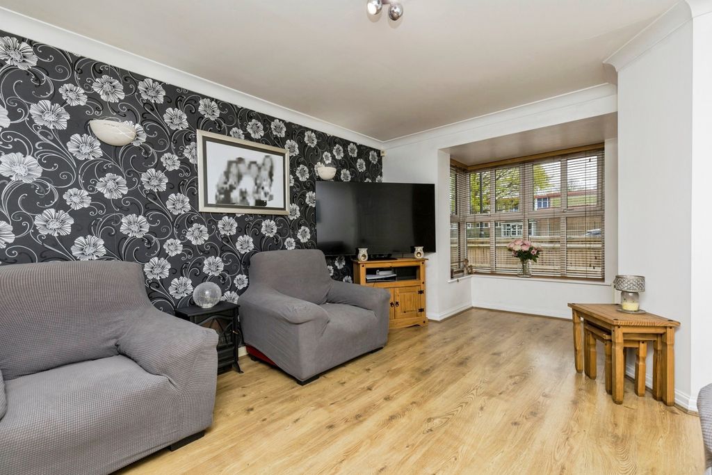 Property photo 2 of 19 Pbox-Img.Jpg