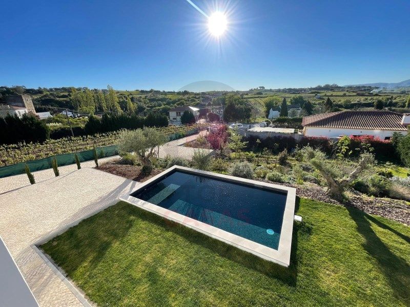 Property photo 1 of 61
