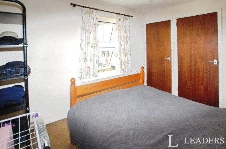 Property photo 3 of 6 Pbox-Img.Jpg