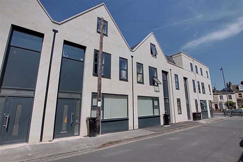 Property photo 1 of 5 Photo 5