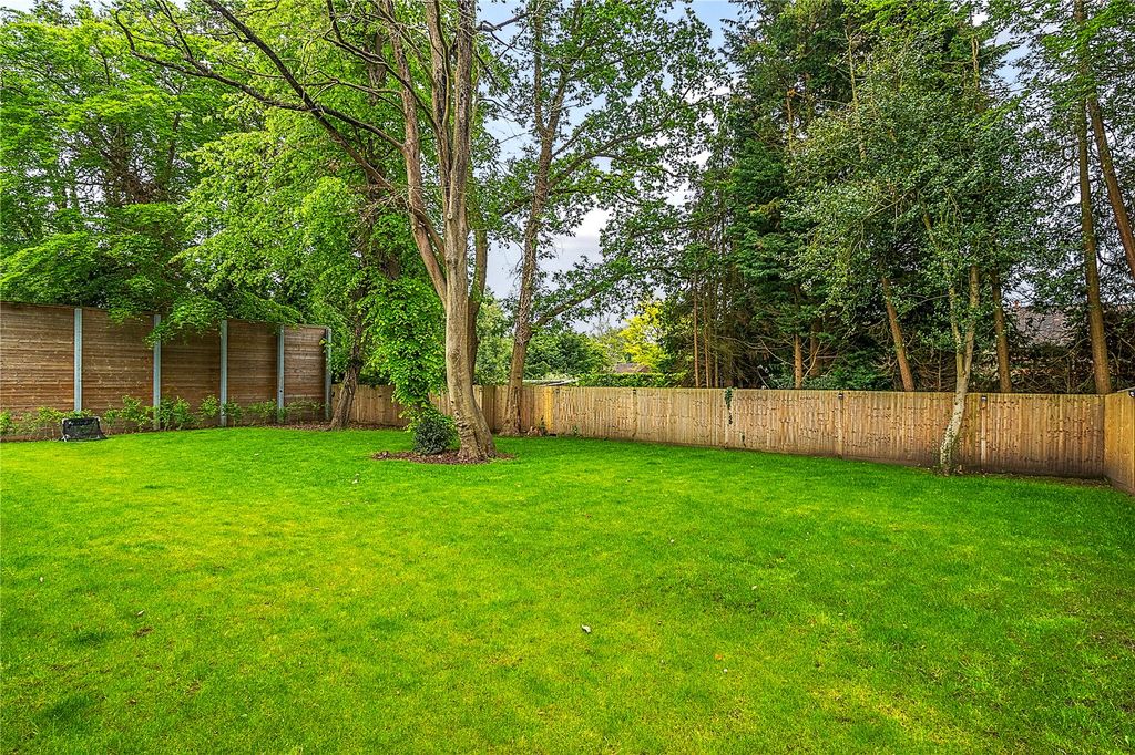 Property photo 3 of 21 Picture No. 22