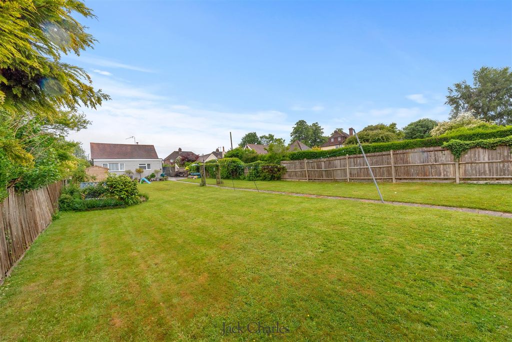 Property photo 2 of 25 41 Lower Green 25.Jpg