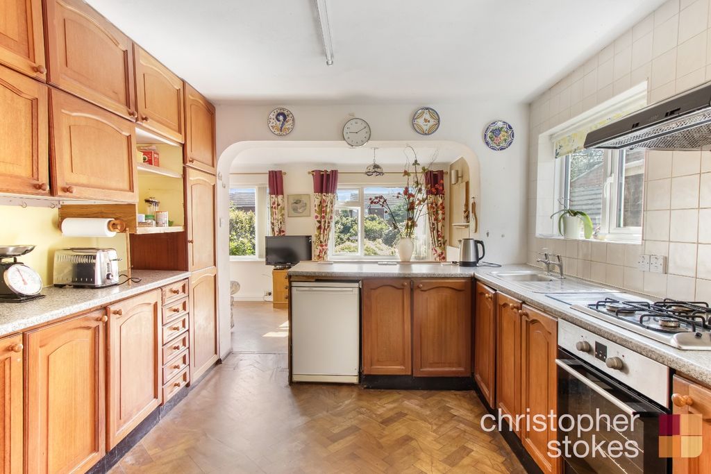 Property photo 2 of 21 4980616