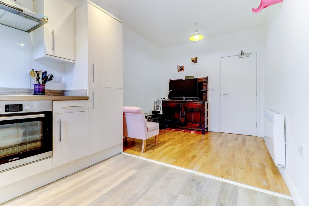 Property photo 3 of 9 Picture No. 19