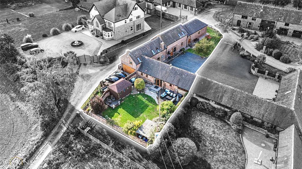 Property photo 1 of 52 Picture No. 07