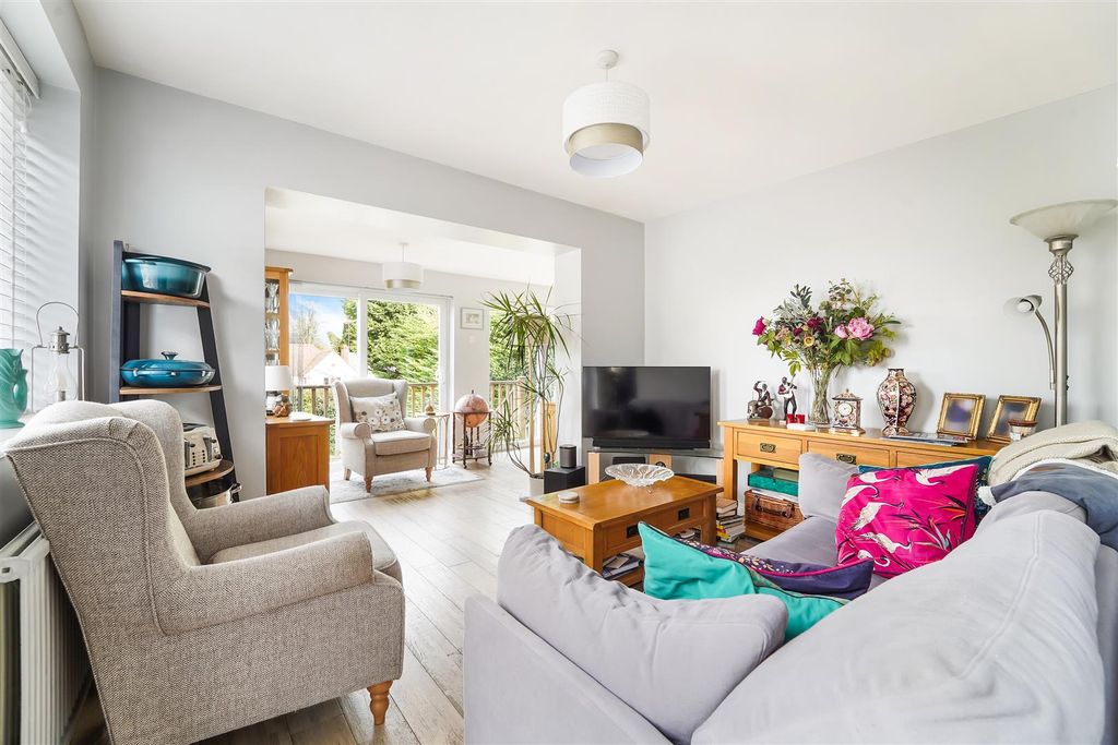 Property photo 2 of 20 Grosvenor Road, 51  (20).Jpg