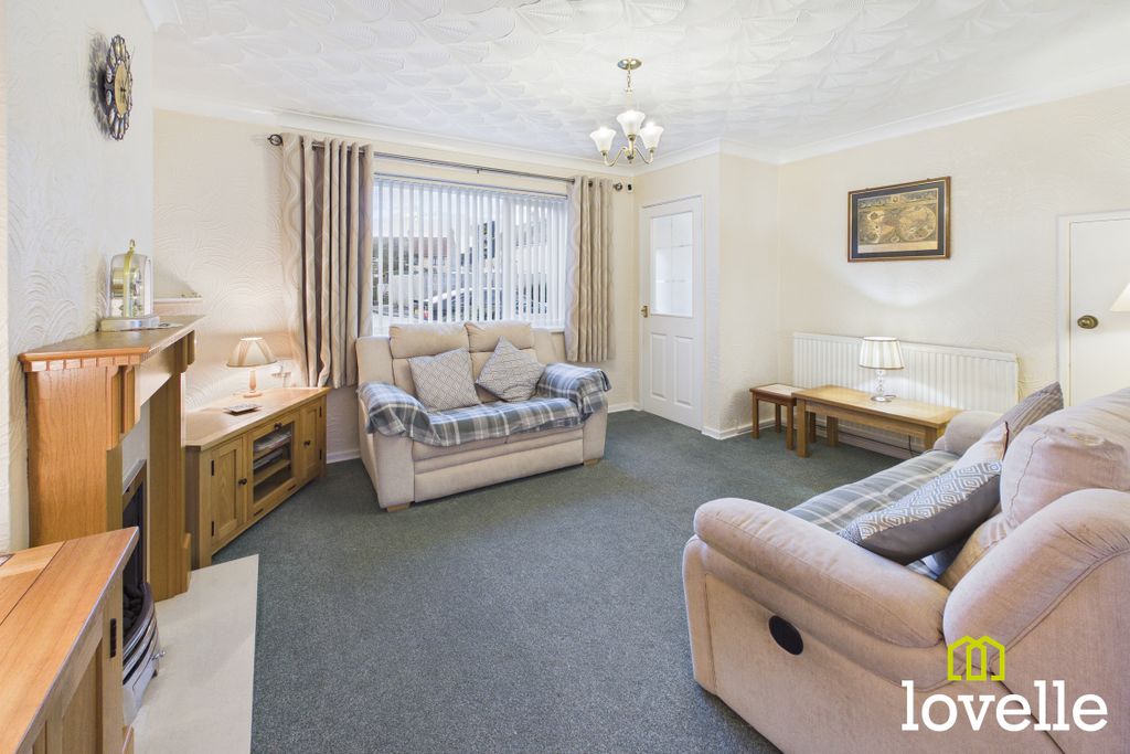 Property photo 3 of 25