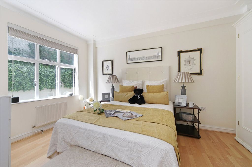 Property photo 3 of 5 Picture No. 05