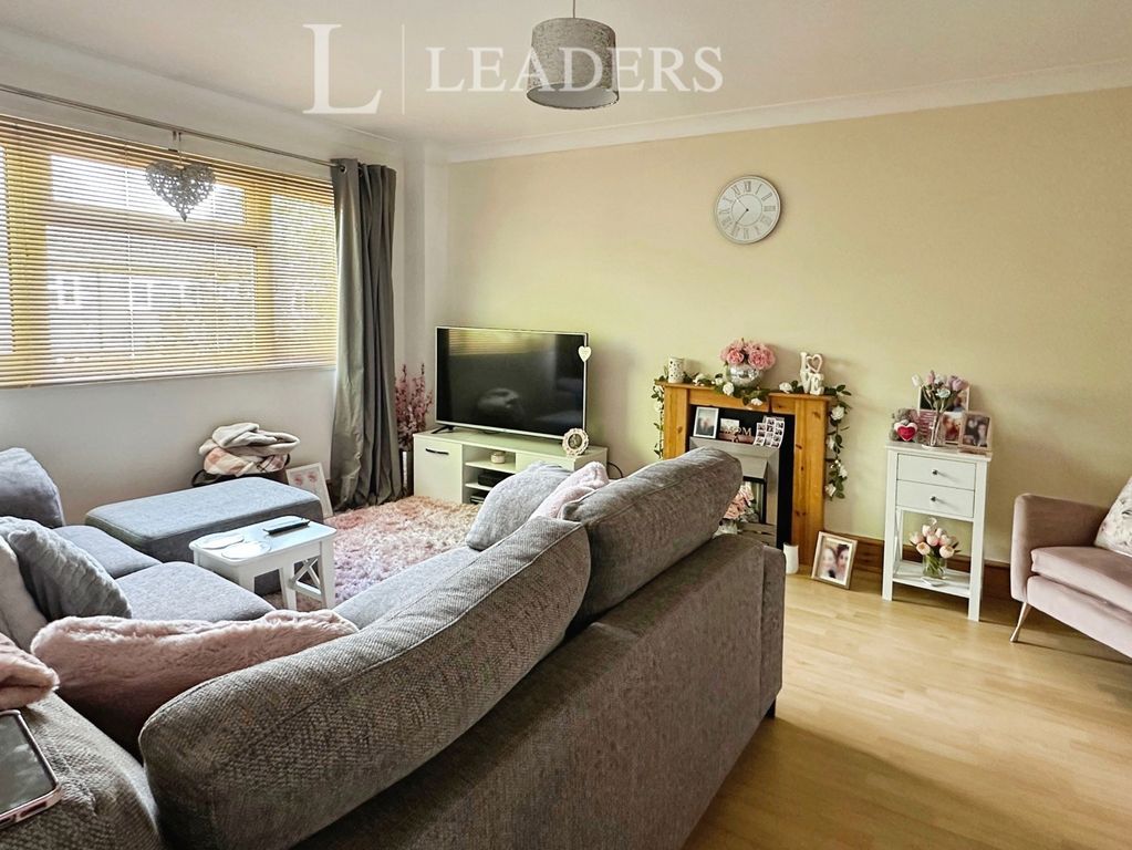 Property photo 3 of 10 Pbox-Img.Jpg