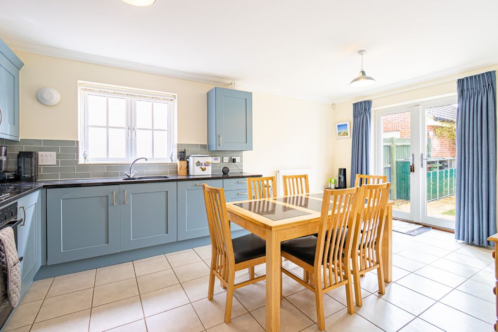 Property photo 3 of 32 5415815