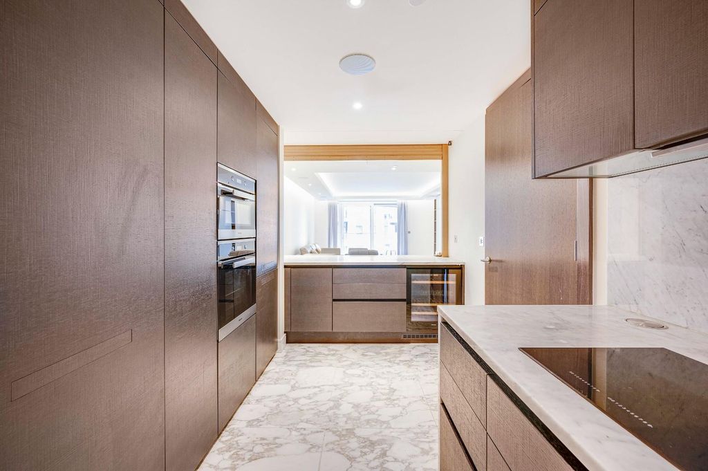 Property photo 1 of 14 Kitchen