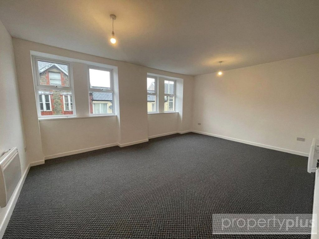 Property photo 1 of 5 Picture No. 06