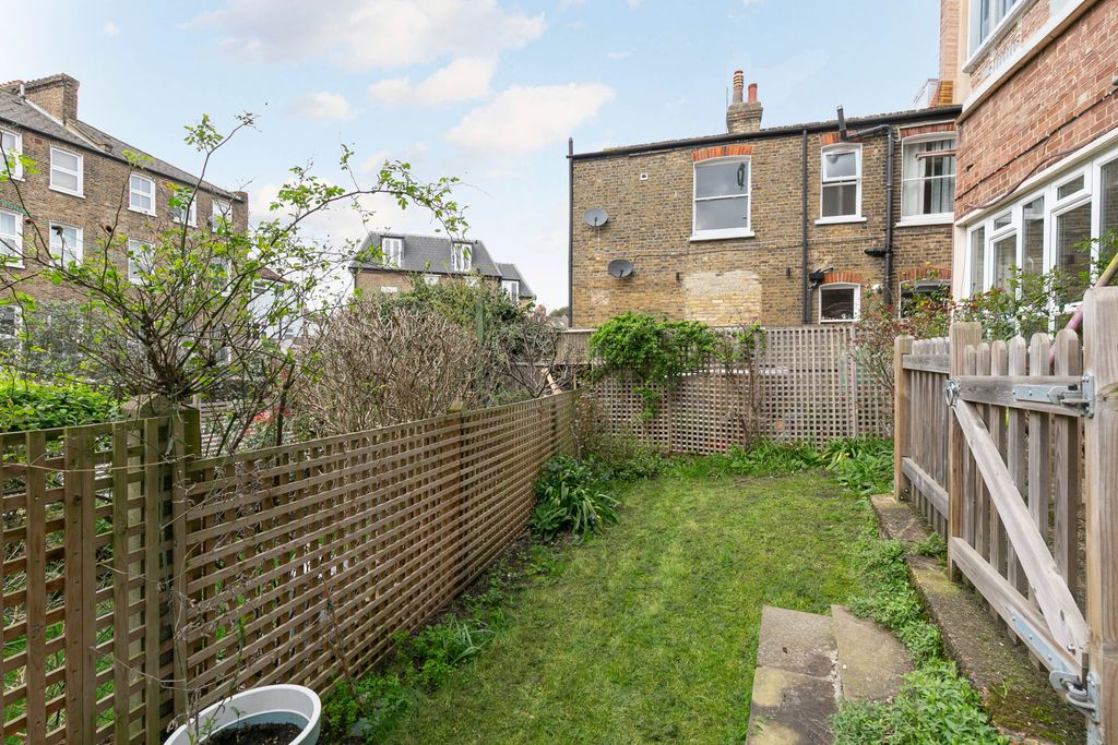 Property photo 3 of 7