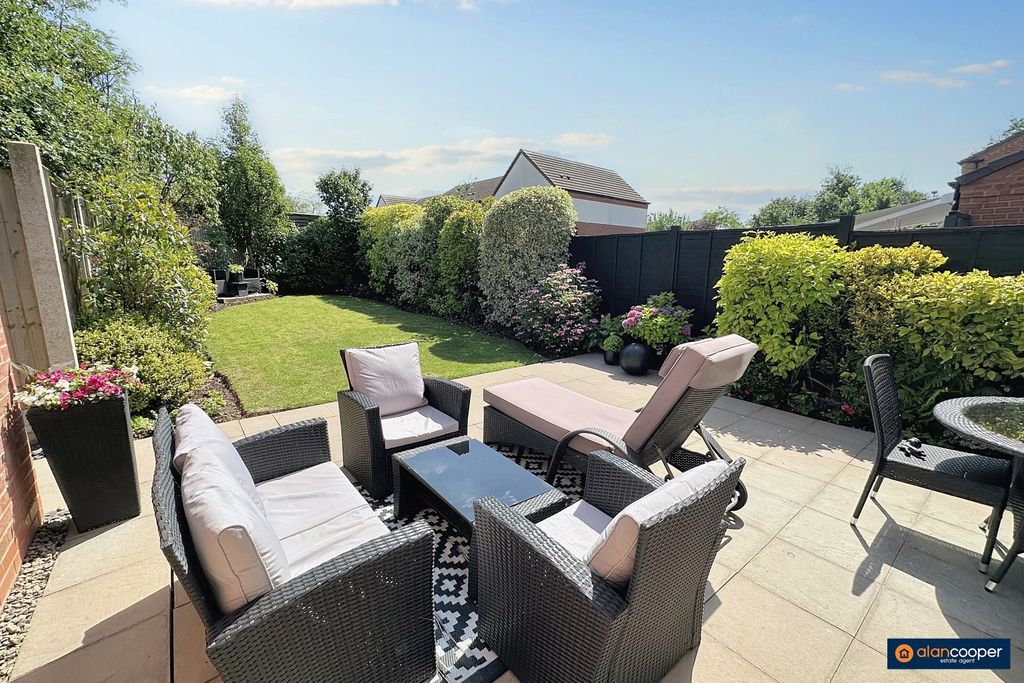 Property photo 2 of 22 3975022