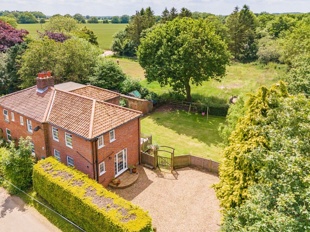 Property photo 1 of 24