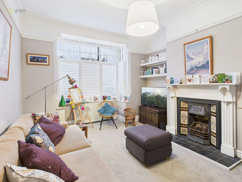 Property photo 2 of 30