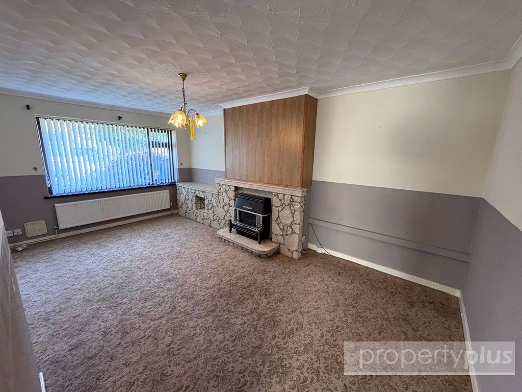 Property photo 2 of 12 Picture No. 21