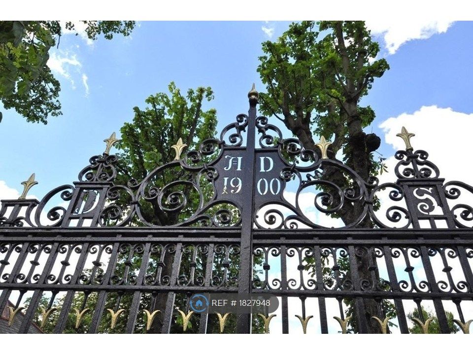 Property photo 3 of 31